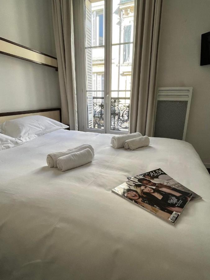 Brit Hotel Des Grands Hommes - Bordeaux Centre Екстериор снимка